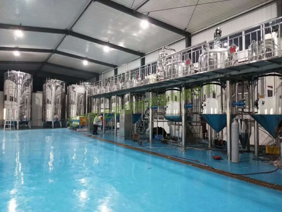 海南客户50吨榨油精炼设备